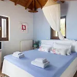 Small Paradise In Saint Nicolas Village !