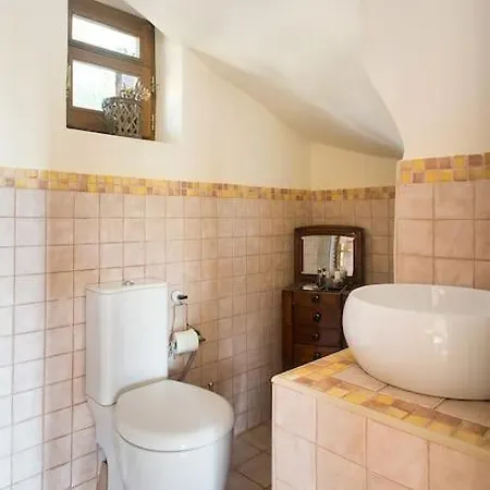 Small Paradise In Saint Nicolas Village ! بيت للعطل