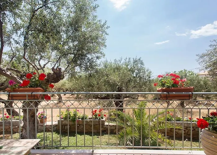 Vakantiehuis Small Paradise In Saint Nicolas Village !