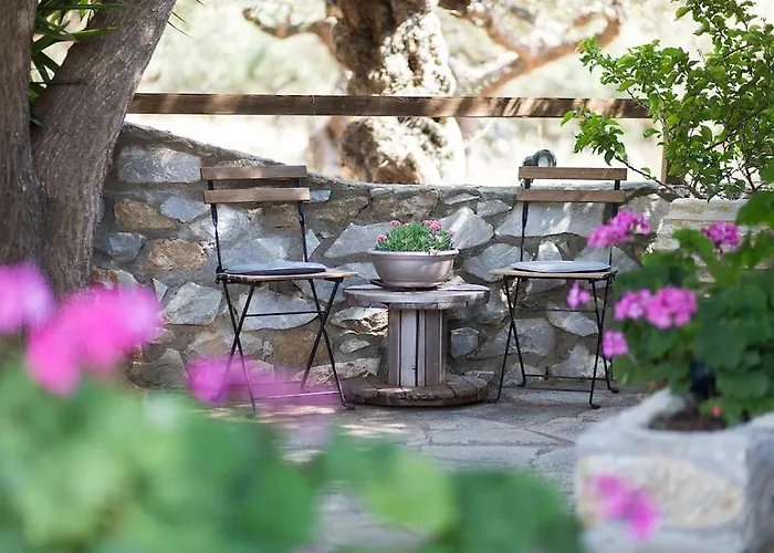 Small Paradise In Saint Nicolas Village ! Vakantiehuis Agios Nikolaos (Mani)