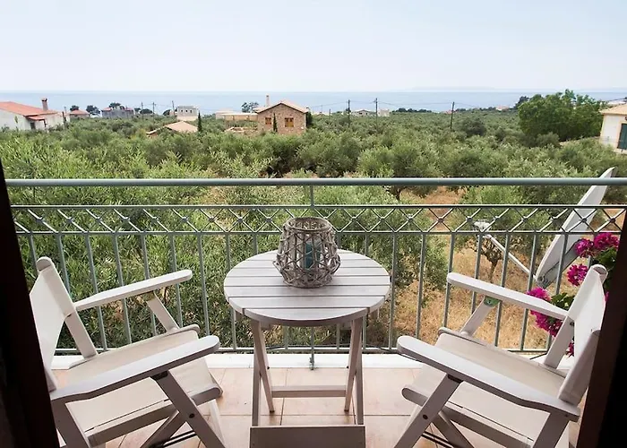 Small Paradise In Saint Nicolas Village ! * Agios Nikolaos (Mani)